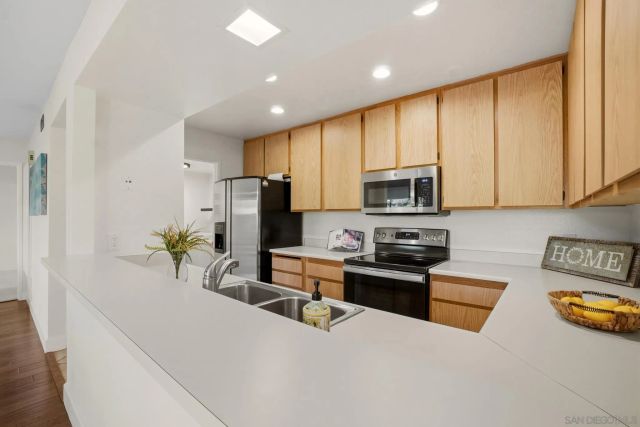 4040 Porte La Paz 76, San Diego, CA 92122