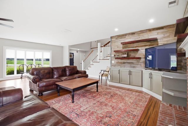 3425 Ironworks Road, Georgetown, KY 40324