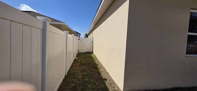 906 FALLON HILLS DRIVE, Haines City, FL 33844