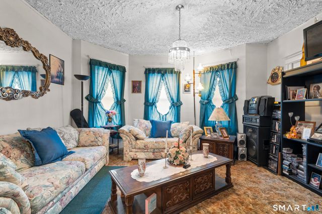 148 Kent Street, Hartford, CT 06112