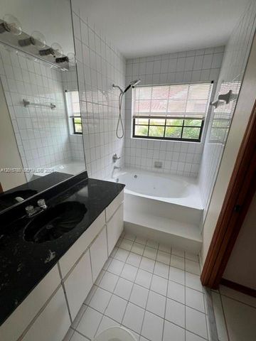 1652 Egret Rd, Homestead, FL 33035