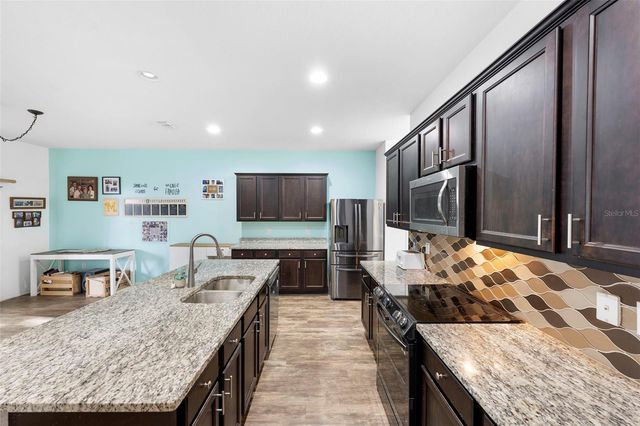 977 LANCELOT DRIVE, Lake Wales, FL 33853