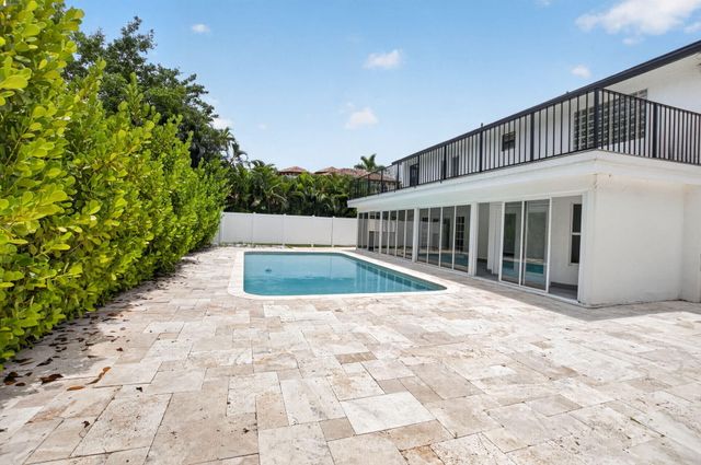 8044 Twin Lake Drive, Boca Raton, FL 33496