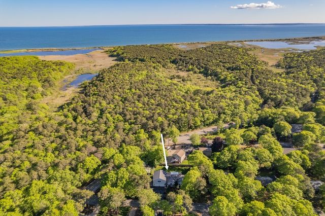 10 Neshobe Road, Mashpee, MA 02649