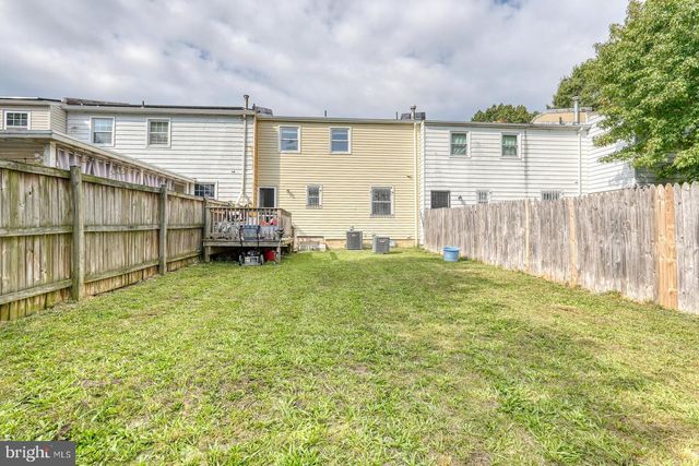 5604 ROLLINS LN, Capitol Heights, MD 20743