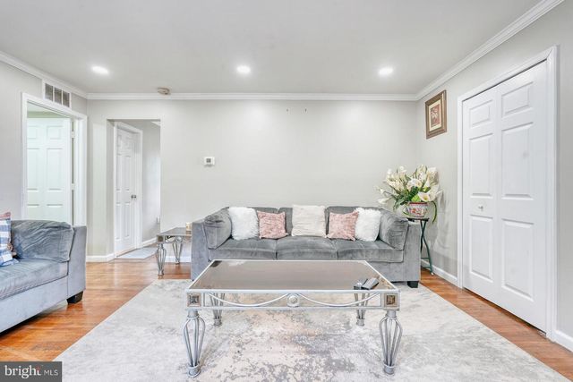 5604 ROLLINS LN, Capitol Heights, MD 20743