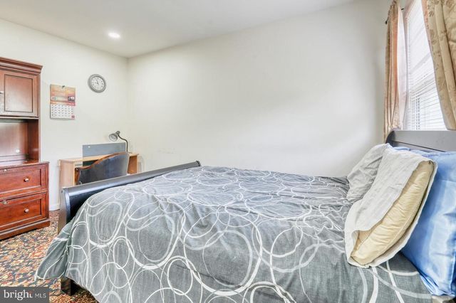 5604 ROLLINS LN, Capitol Heights, MD 20743