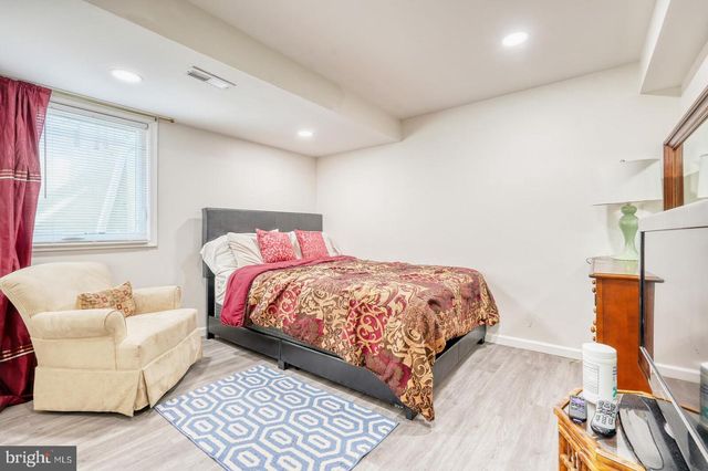 5604 ROLLINS LN, Capitol Heights, MD 20743