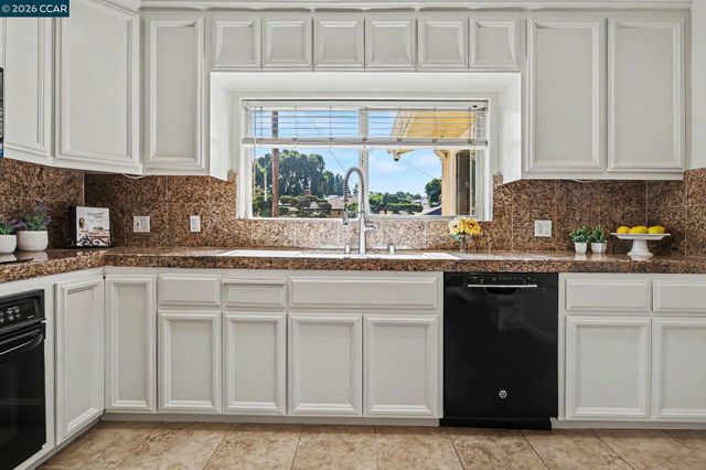 1244 Veale Ave, Martinez, CA 94553