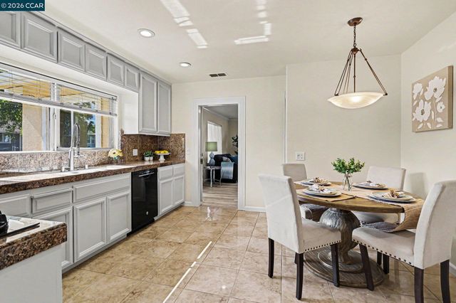 1244 Veale Ave, Martinez, CA 94553