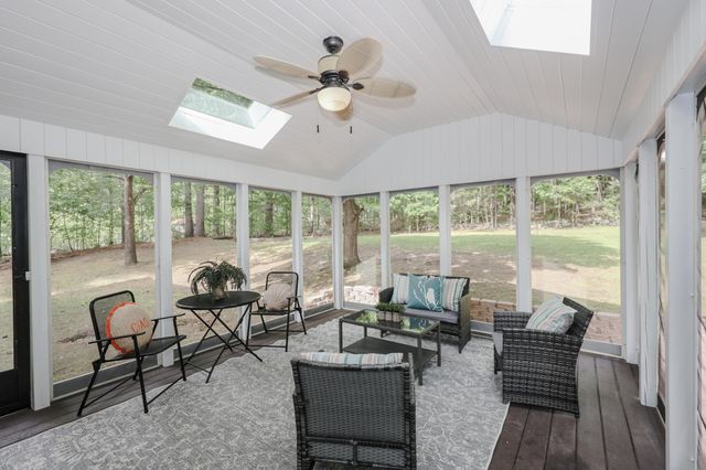 9 Northfield Road, Amherst, NH 03031