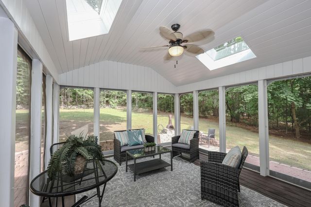 9 Northfield Road, Amherst, NH 03031