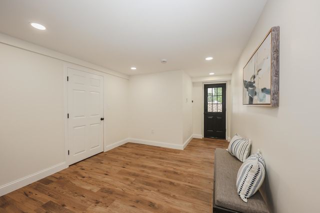 9 Northfield Road, Amherst, NH 03031