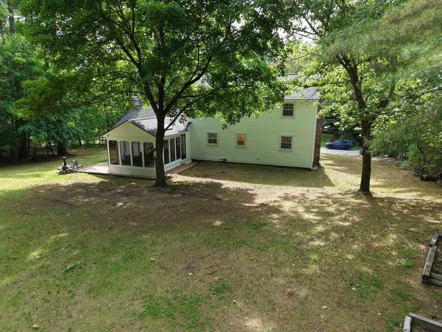 9 Northfield Road, Amherst, NH 03031