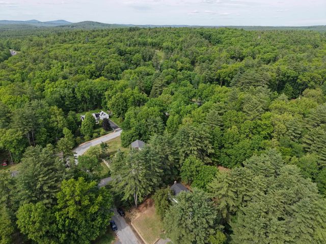 9 Northfield Road, Amherst, NH 03031