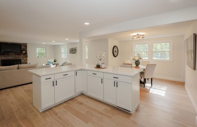 9 Northfield Road, Amherst, NH 03031