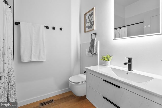 3306 E LOMBARD ST, Baltimore, MD 21224
