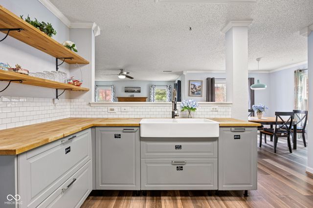 10255 Lothbury Circle, Fishers, IN 46037