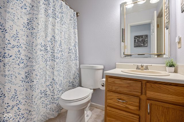 10255 Lothbury Circle, Fishers, IN 46037