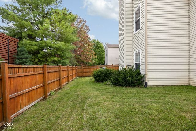 10255 Lothbury Circle, Fishers, IN 46037