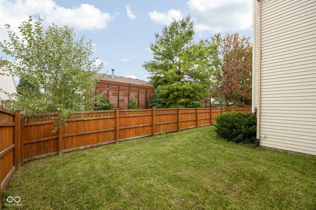 10255 Lothbury Circle, Fishers, IN 46037