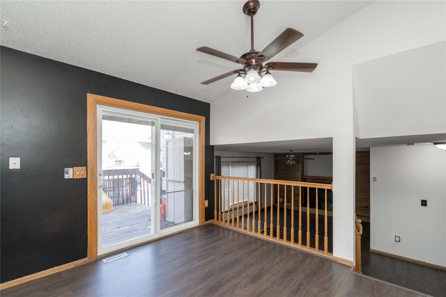 3017 E 43rd Street, Des Moines, IA 50317