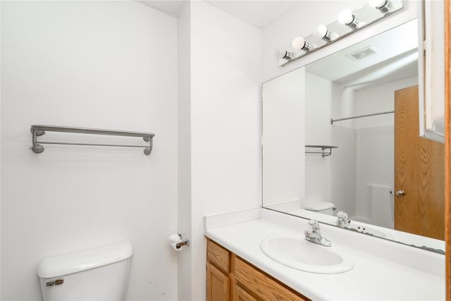 3017 E 43rd Street, Des Moines, IA 50317