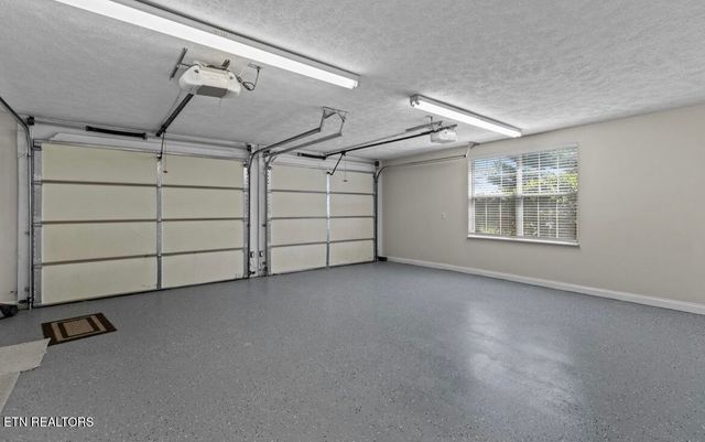 2041 Witt Rd, White Pine, TN 37890