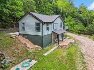 13665 Shaffer Road, Garfield, AR 72732
