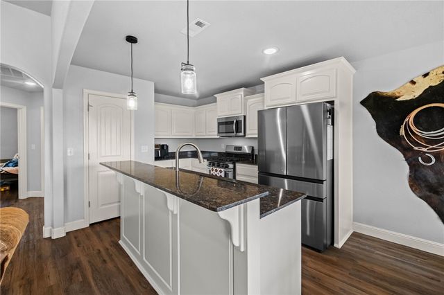 803 Mulberry Street, Gravette, AR 72736