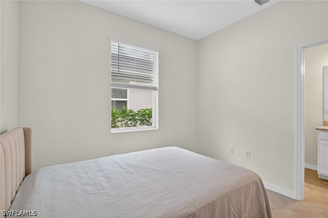 2126 Hamlin ST, Naples, FL 34120