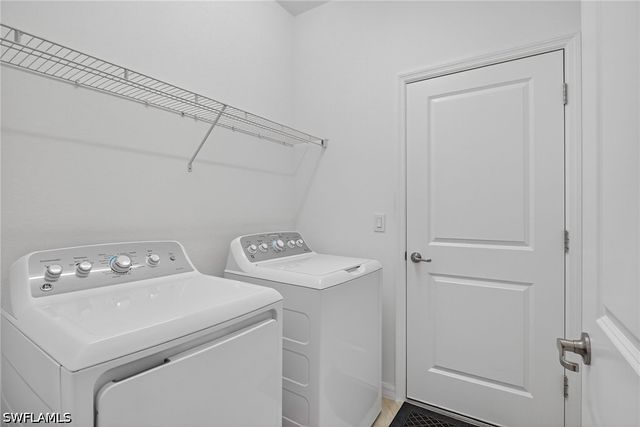 2126 Hamlin ST, Naples, FL 34120