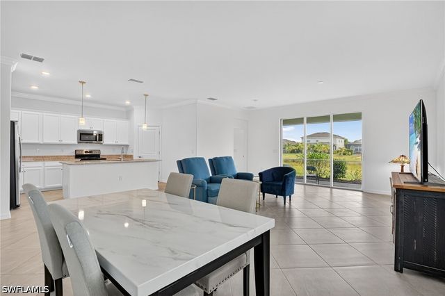 2126 Hamlin ST, Naples, FL 34120