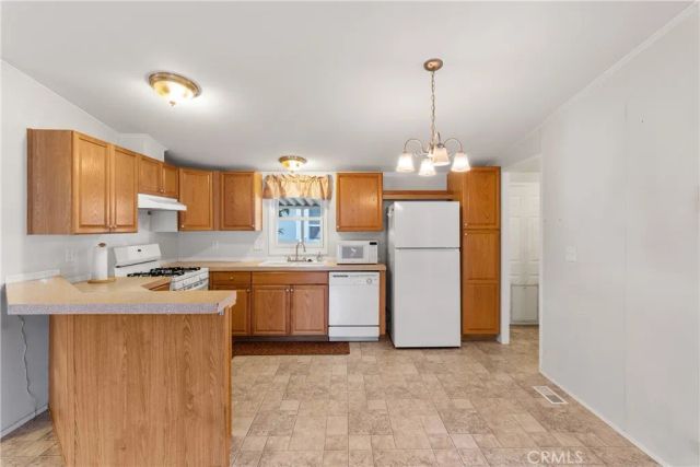 3255 E Avenue R 230, Palmdale, CA 93550
