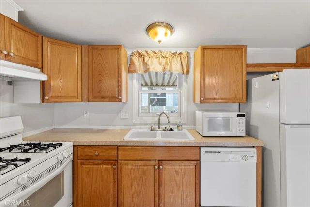 3255 E Avenue R 230, Palmdale, CA 93550
