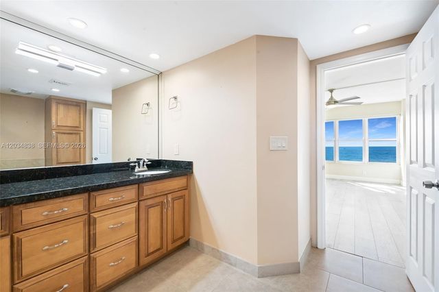 3700 Galt Ocean Drive 910, Fort Lauderdale, FL 33308