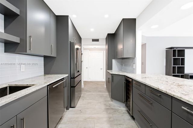 3700 Galt Ocean Drive 910, Fort Lauderdale, FL 33308