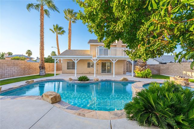 2644 W Newgrove Street, Lancaster, CA 93536
