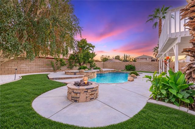 2644 W Newgrove Street, Lancaster, CA 93536