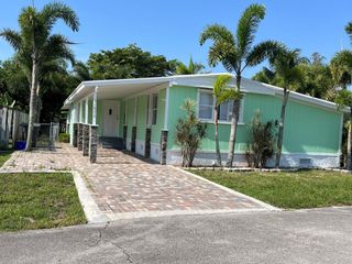 11876 Atlantic Circle, Boca Raton, FL 33428