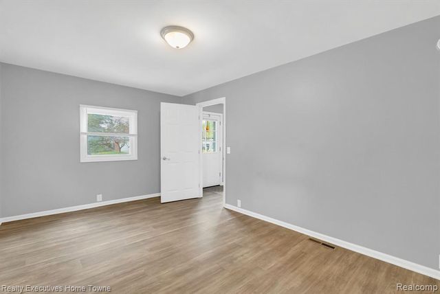 3932 Parker Road, Fort Gratiot, MI 48059