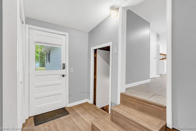 3932 Parker Road, Fort Gratiot, MI 48059