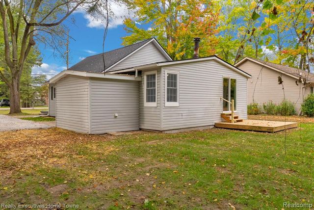 3932 Parker Road, Fort Gratiot, MI 48059