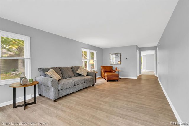 3932 Parker Road, Fort Gratiot, MI 48059