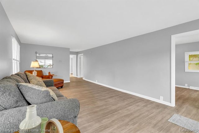 3932 Parker Road, Fort Gratiot, MI 48059