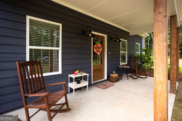 970 Jackson Lake Road, Mansfield, GA 30055