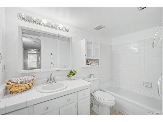 3872 S Fraser St O-O11, Aurora, CO 80014