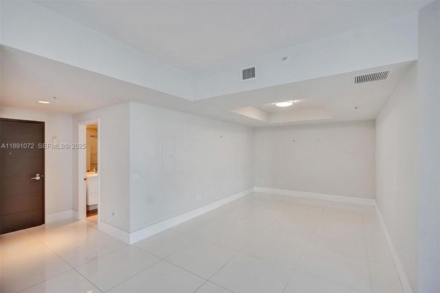 17301 Biscayne Boulevard 708, North Miami Beach, FL 33160