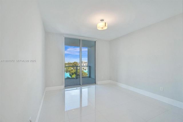 17301 Biscayne Boulevard 708, North Miami Beach, FL 33160