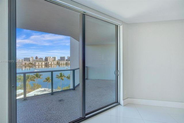 17301 Biscayne Boulevard 708, North Miami Beach, FL 33160